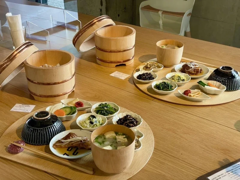 Kagoshima'da Geleneksel Japon Kamado'da Pirinç Pişirme Deneyimi