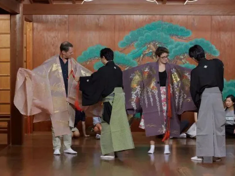 Fukuoka'da Noh Tiyatrosu ve Dazaifu Kültür Turu