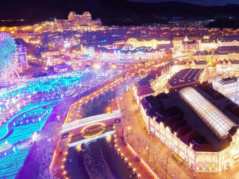 Kyushu'da Yeni Yıl Kutlaması: Huis Ten Bosch Havai Fişek Gösterisi ve Yutoku Inari Tapınağı Ziyareti