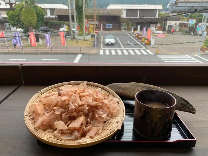 Kagoshima'da Katsuobushi Fabrikası ve Dashi Çorbası Atölyesi