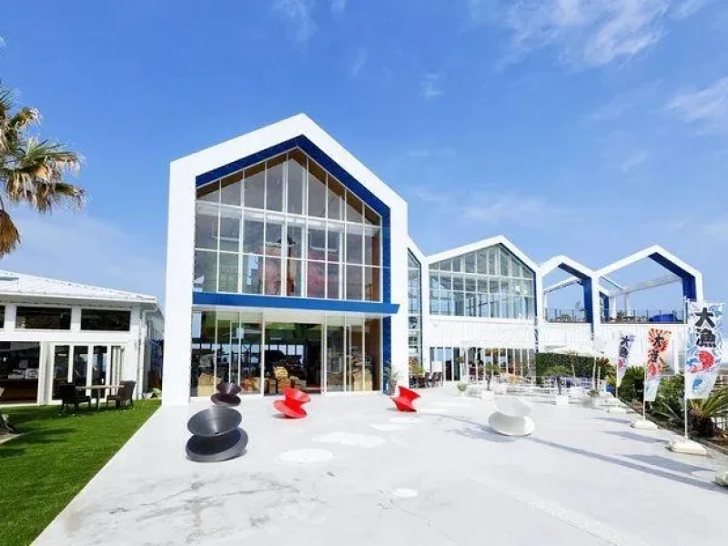 Awaji Adası'nda Deniz Manzaralı Sushi ve Çilek Turu