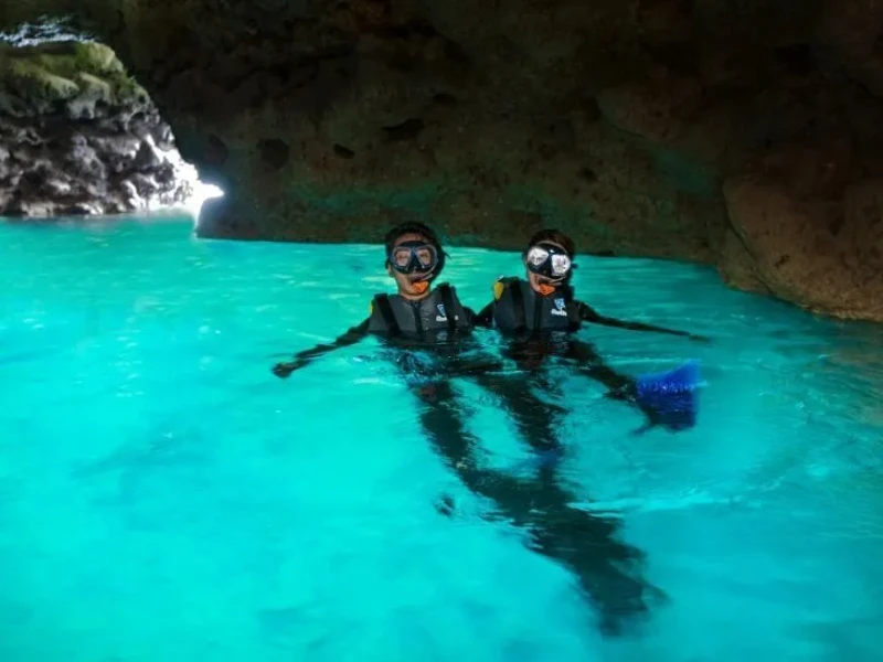 Naha'dan Mavi Mağara Snorkeling ve Öğle Yemeği Turu