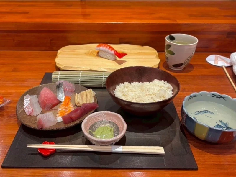 Fukuoka'da Ichi Sushi ile Usta Eşliğinde Sushi Atölyesi