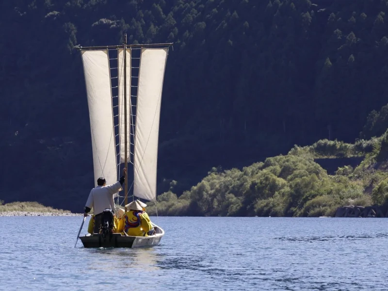 Kumano'nun Büyük Tapınakları ve Nehir Turu