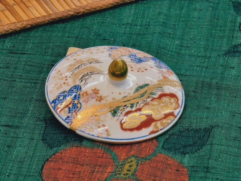 ورشة عمل فن الكينتسوجي في طوكيو