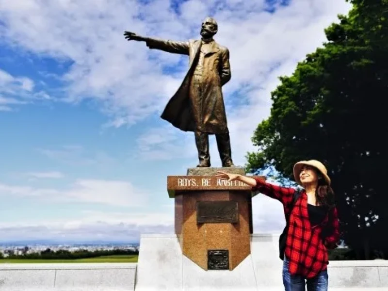 Sapporo Öğleden Sonra Turu: Hitsujigaoka Seyir Tepesi & Okurayama Kayak Atlama Stadyumu (Çok Dilli Sesli Tur)