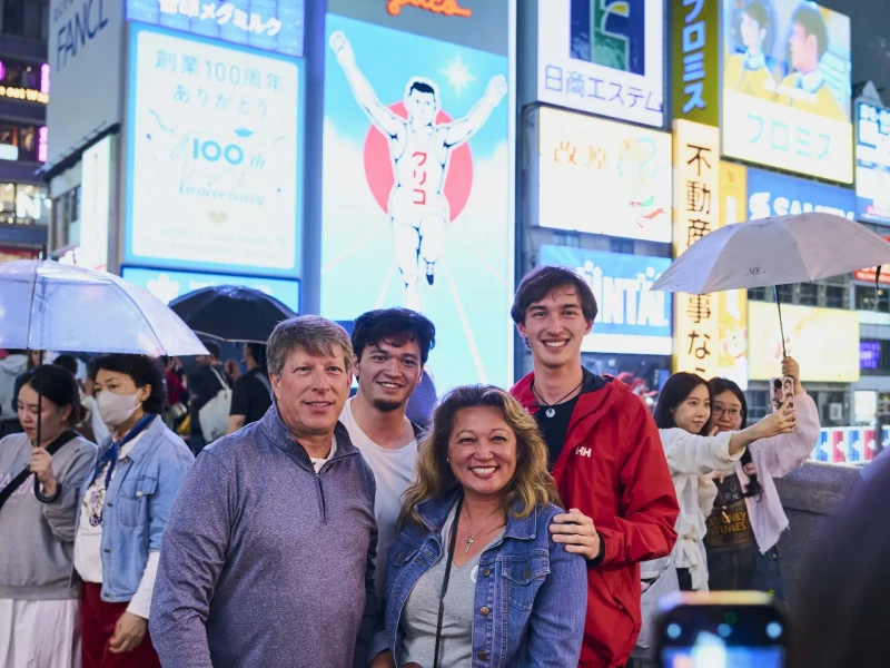 Osaka: 2 Saatte Gece Hayatı Bölgelerini ve Yerel Mutfağı Keşfedin