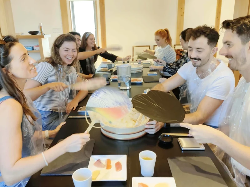 Kyoto Tarihi Bir Konakta Küçük Grup Sushi Atölyesi