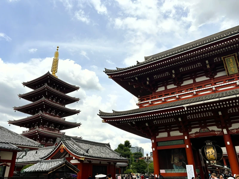 Rusça Konuşan Rehber ile Asakusa Turu