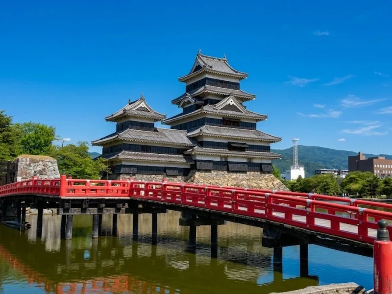 Matsumoto Hidden Gems Walking Tour: Discover History and Culture
