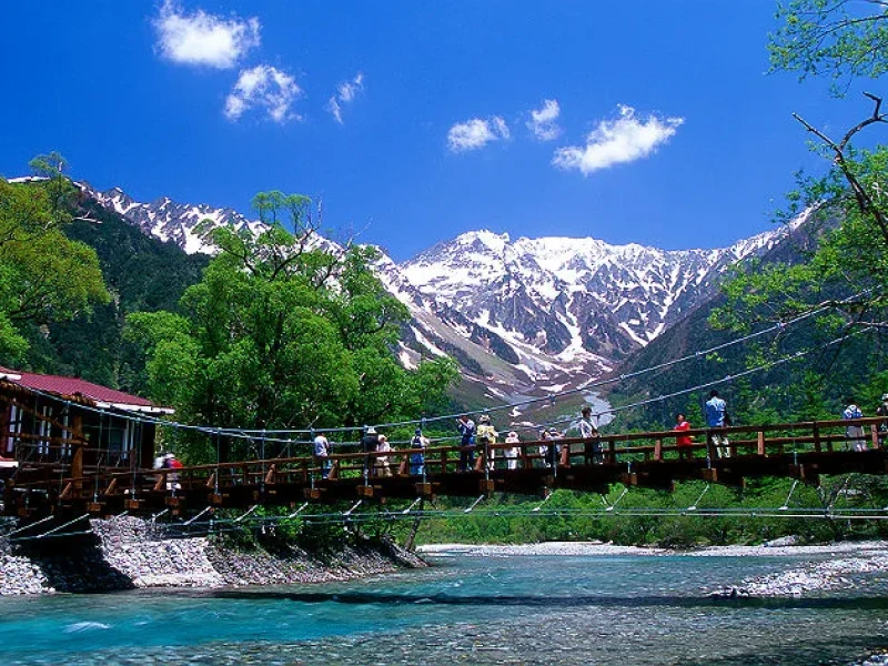 Nagoya'dan 2 Günlük Tur: Tateyama Kurobe Alpleri Yolu & Kamikochi