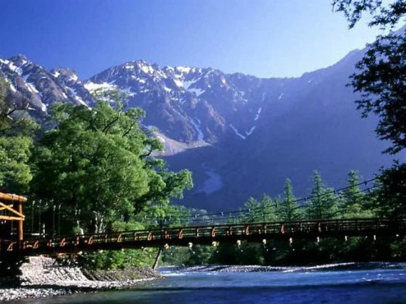 【%10 İNDİRİM】Osaka'dan 2 Günlük Tur: Kamikochi, Tsukechi Kanyonu & Gero Onsen ile Yengeç Büfesi